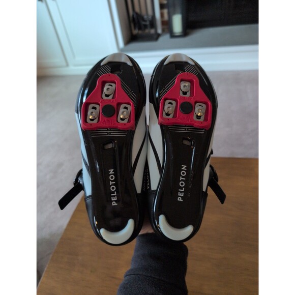 EUC Peloton cycling bike shoes with look delta cleats EU 39 US women's 8 - Picture 6 of 7